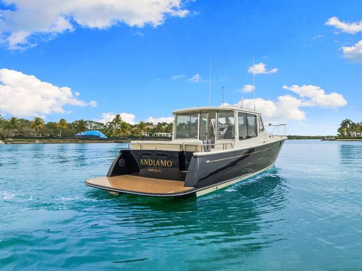 Andiamo Yacht Photos Pics 