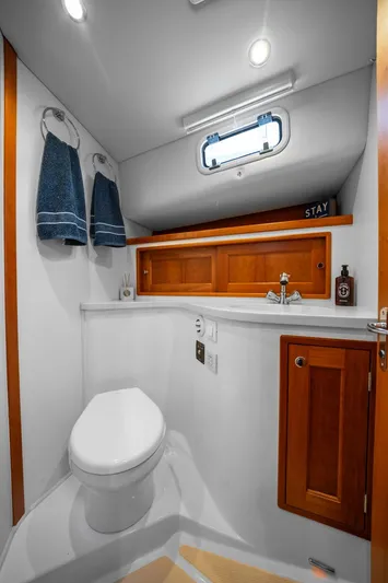 Andiamo Yacht Photos Pics 