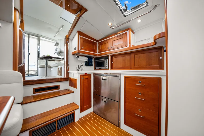 Andiamo Yacht Photos Pics 