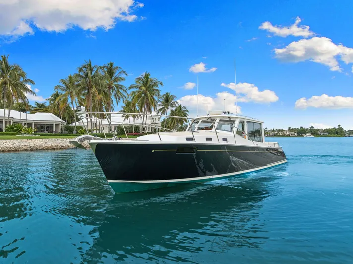 Andiamo Yacht Photos Pics 