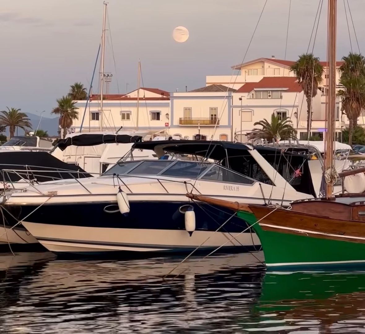 1990 Glastron Laraya riviera