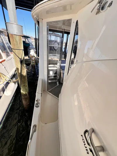 Inspector's Gadget IV Yacht Photos Pics 