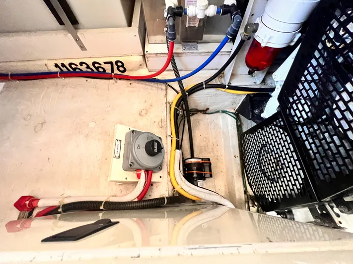 Inspector's Gadget IV Yacht Photos Pics 