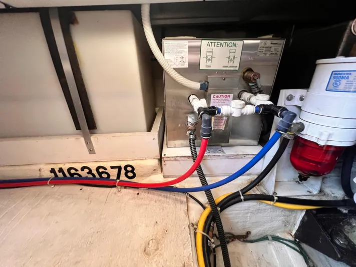 Inspector's Gadget IV Yacht Photos Pics 