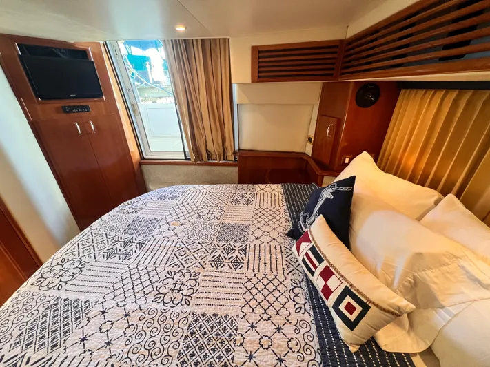 Inspector's Gadget IV Yacht Photos Pics 