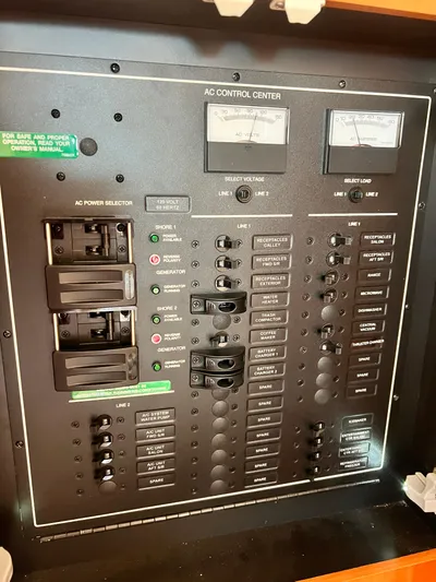 Inspector's Gadget IV Yacht Photos Pics 