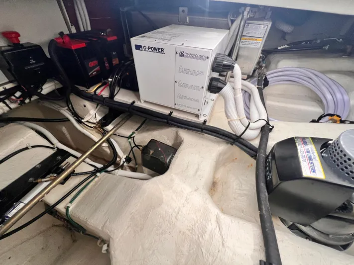 Inspector's Gadget IV Yacht Photos Pics 