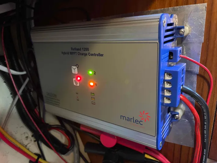 No Agenda Yacht Photos Pics Rutland 1200 hybrid MPPT charge controller in 2003 Jeanneau Deck Salon.