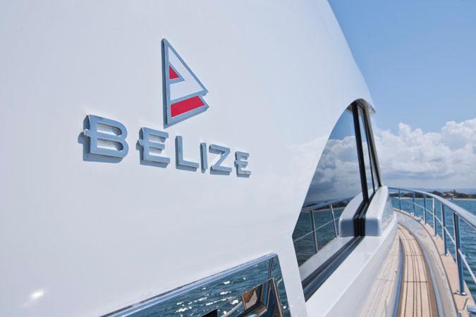 2025 Belize 54 Sedan Motorbåtar till salu- YachtWorld