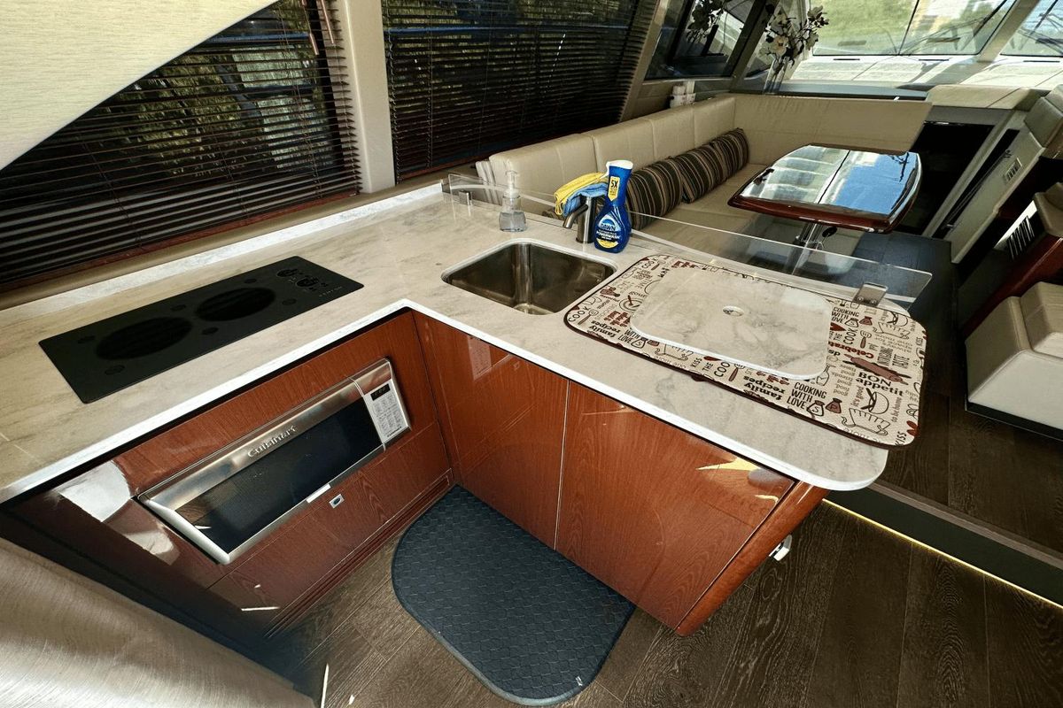 2017 Sea Ray 46 