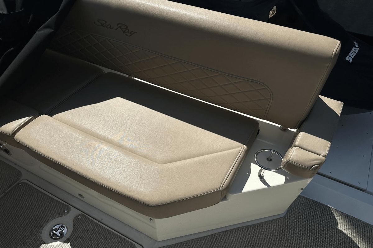 2017 Sea Ray 46 
