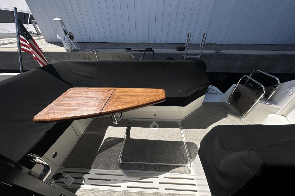 2017 Sea Ray 46 