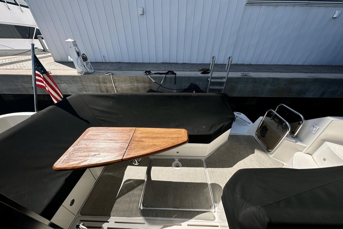 2017 Sea Ray 46 