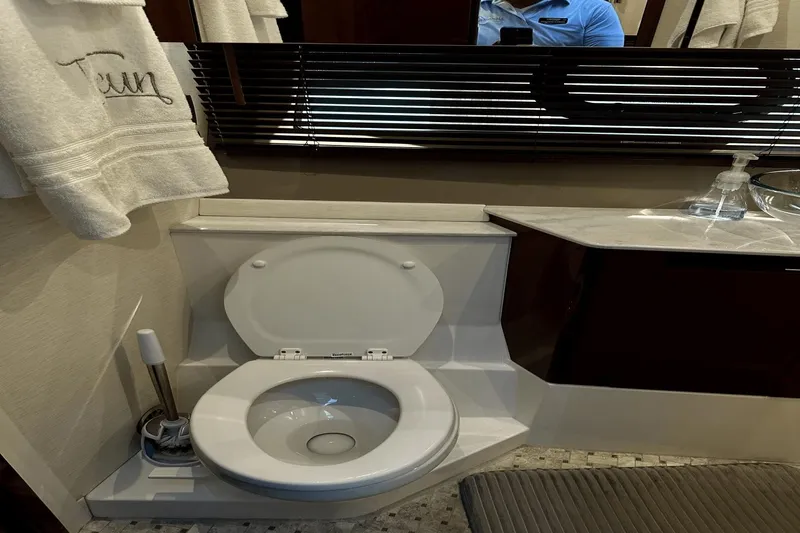 No Name On Record Yacht Photos Pics 