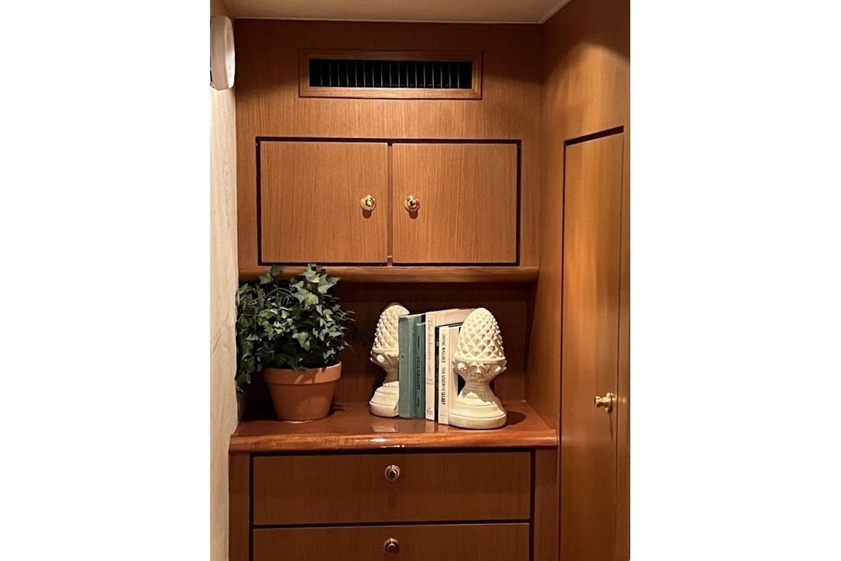 2002 Ocean Yachts 56 