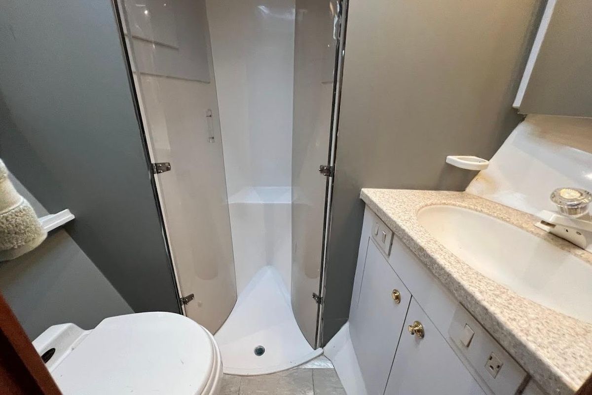 2002 Ocean Yachts 56 