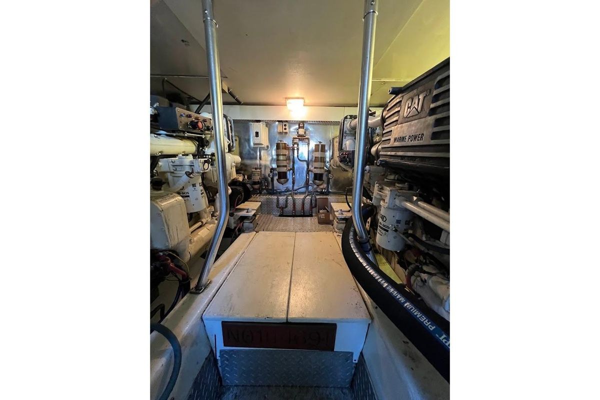 2002 Ocean Yachts 56 