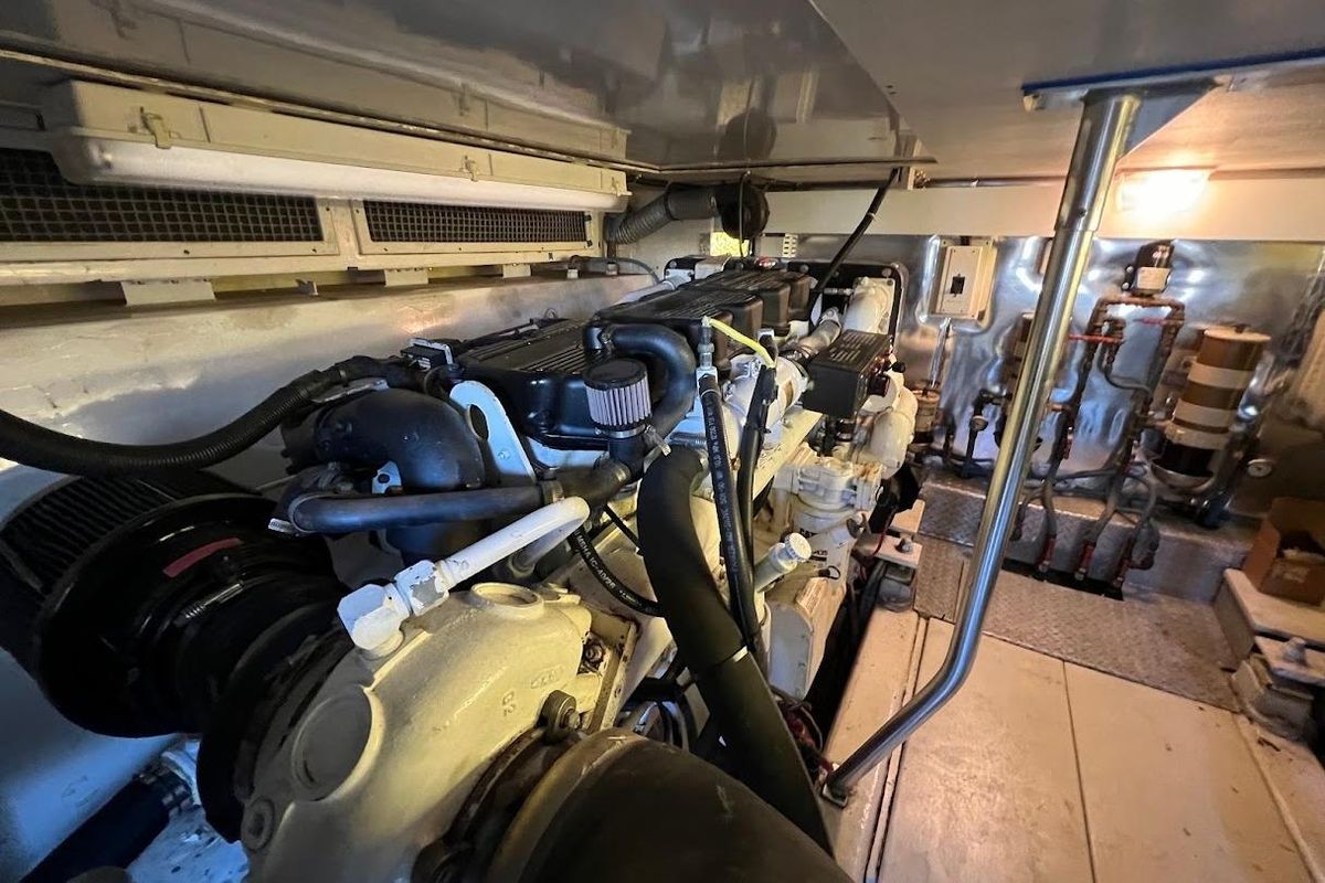 2002 Ocean Yachts 56 