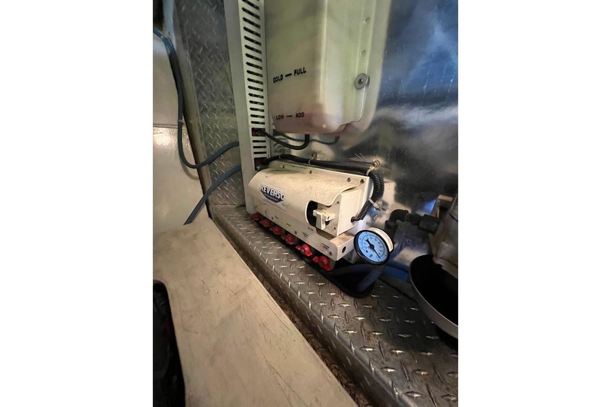 2002 Ocean Yachts 56 