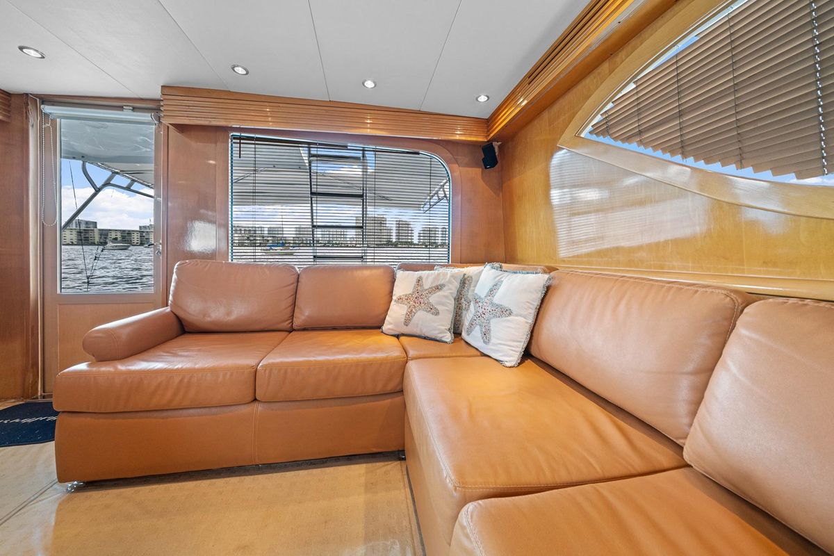 2002 Hatteras 60 