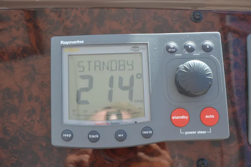  Yacht Photos Pics Raymarine Autopilot