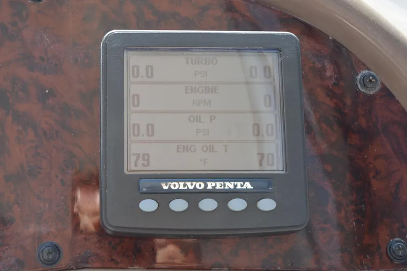  Yacht Photos Pics Volvo Engine Display