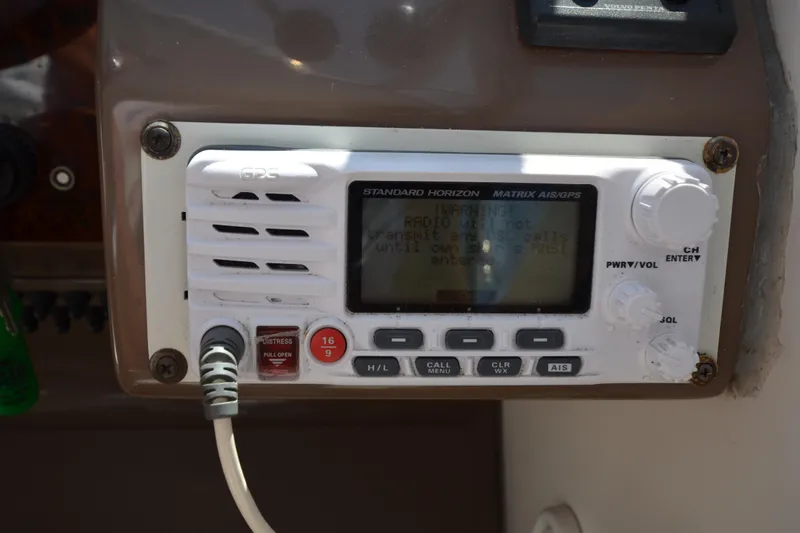  Yacht Photos Pics Standard Horizon VHF