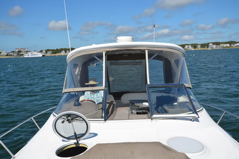  Yacht Photos Pics Walk Thru Windshield