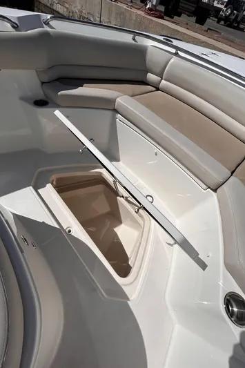 No Name Yacht Photos Pics 2017 33 Boston Whaler 330 Outrage Bow Storage