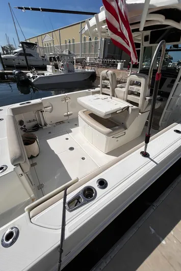 No Name Yacht Photos Pics 2017 33 Boston Whlaer 330 Outrage Cockpit