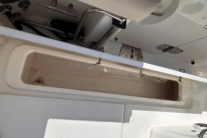 No Name Yacht Photos Pics 2017 33 Boston Whaler 330 Outrage In-Deck Fish Boxes