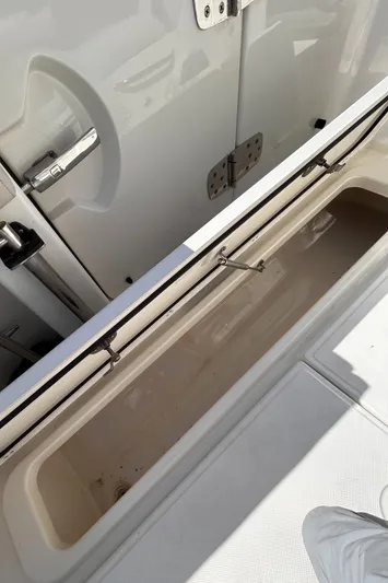 No Name Yacht Photos Pics 2017 33 Boston Whaler 330 Outrage In-Deck Fish Boxes