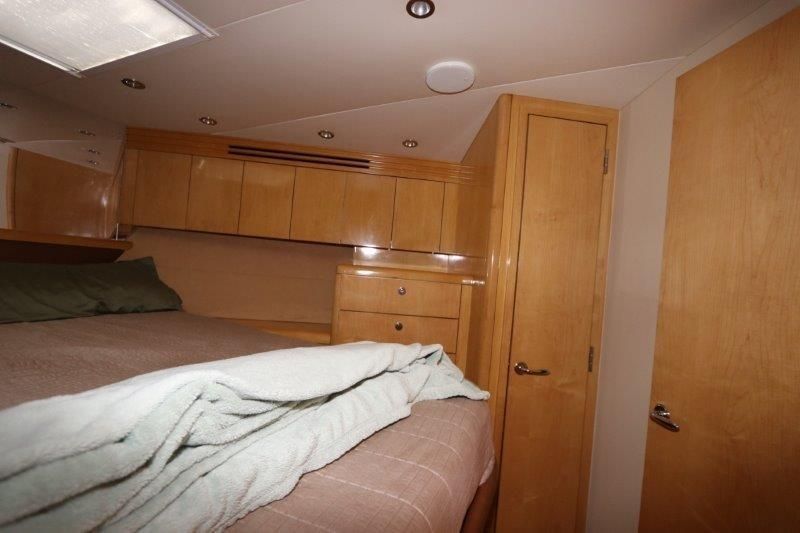 2001 Hatteras 70 