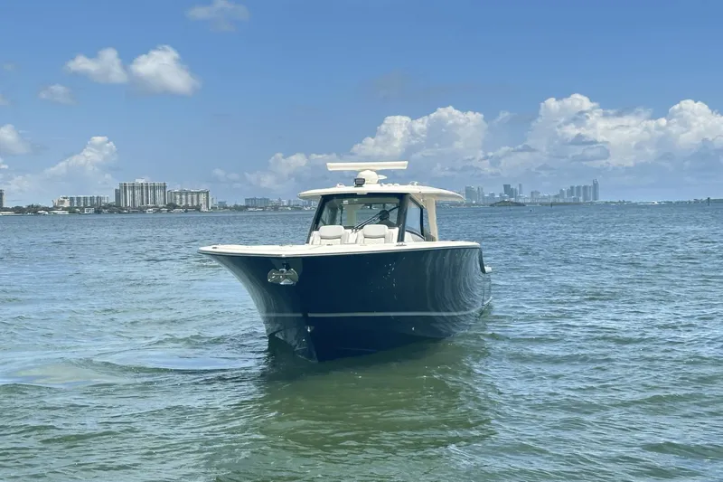 2024 Scout 425 Lxf Yacht Photos Pics 