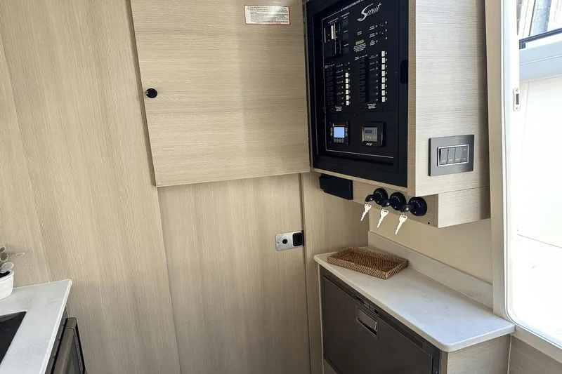 2024 Scout 425 Lxf Yacht Photos Pics 