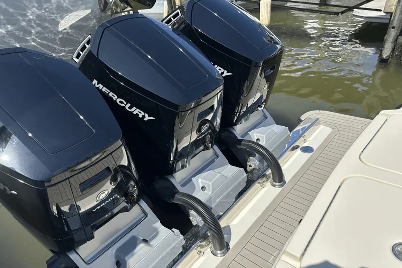 2024 Scout 425 Lxf Yacht Photos Pics 