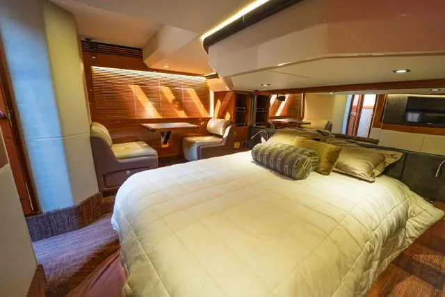  Yacht Photos Pics Master stateroom