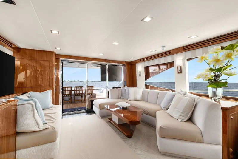 Two Miss Roni Yacht Photos Pics 