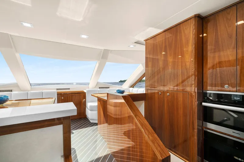 Two Miss Roni Yacht Photos Pics 