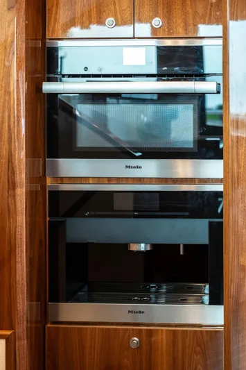 Two Miss Roni Yacht Photos Pics 