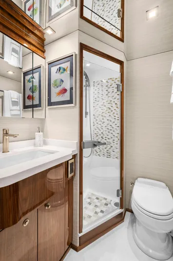 Two Miss Roni Yacht Photos Pics 