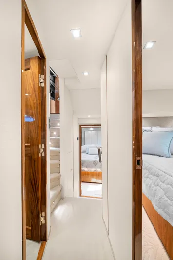 Two Miss Roni Yacht Photos Pics 