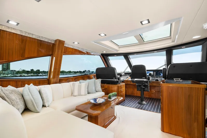 Two Miss Roni Yacht Photos Pics 