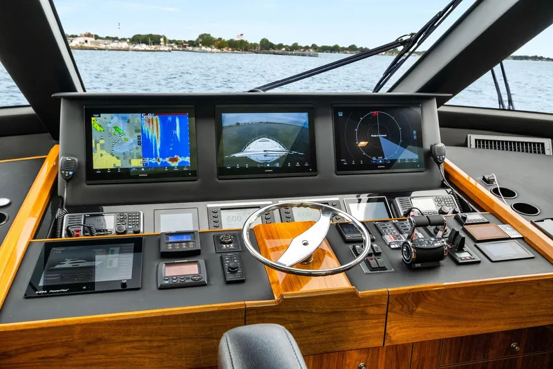 Two Miss Roni Yacht Photos Pics 