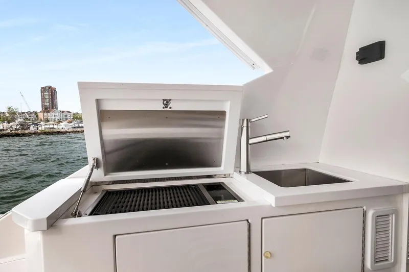 Two Miss Roni Yacht Photos Pics 