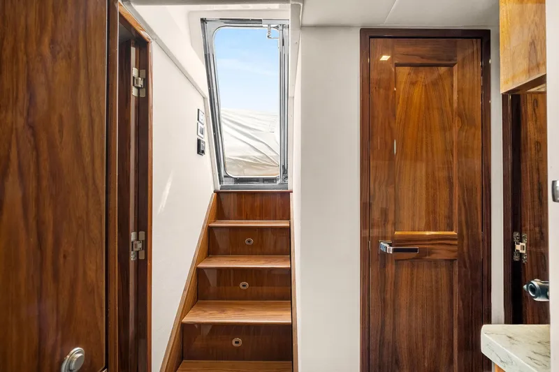 Two Miss Roni Yacht Photos Pics 