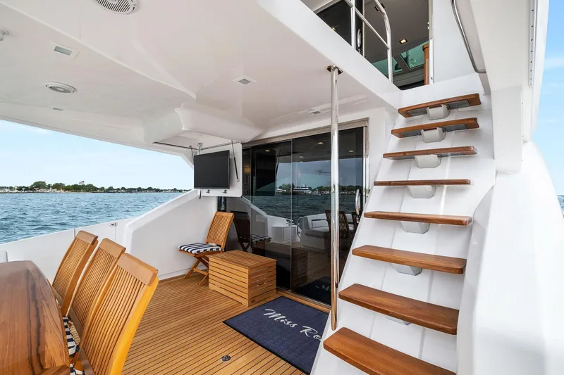 Two Miss Roni Yacht Photos Pics 