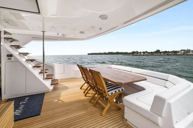 Two Miss Roni Yacht Photos Pics 