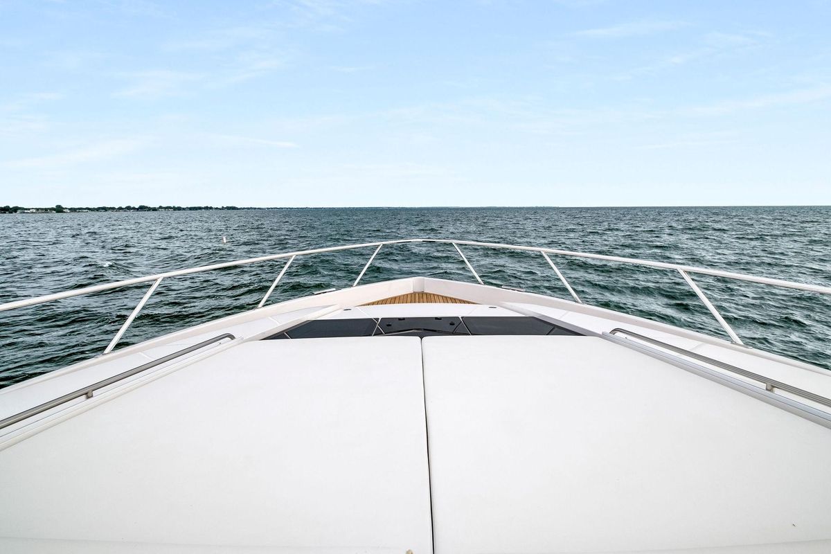2022 Viking 75 