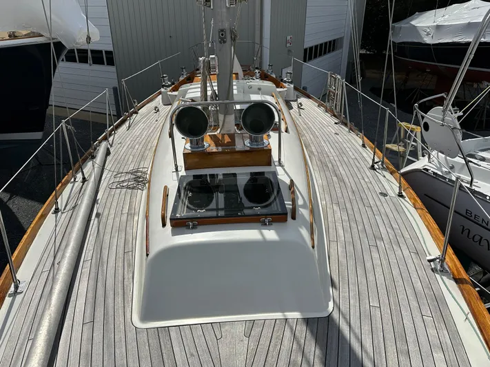  Yacht Photos Pics 1978 Hinckley Bermuda 40 MK III sailboat deck with wooden accents and rigging.